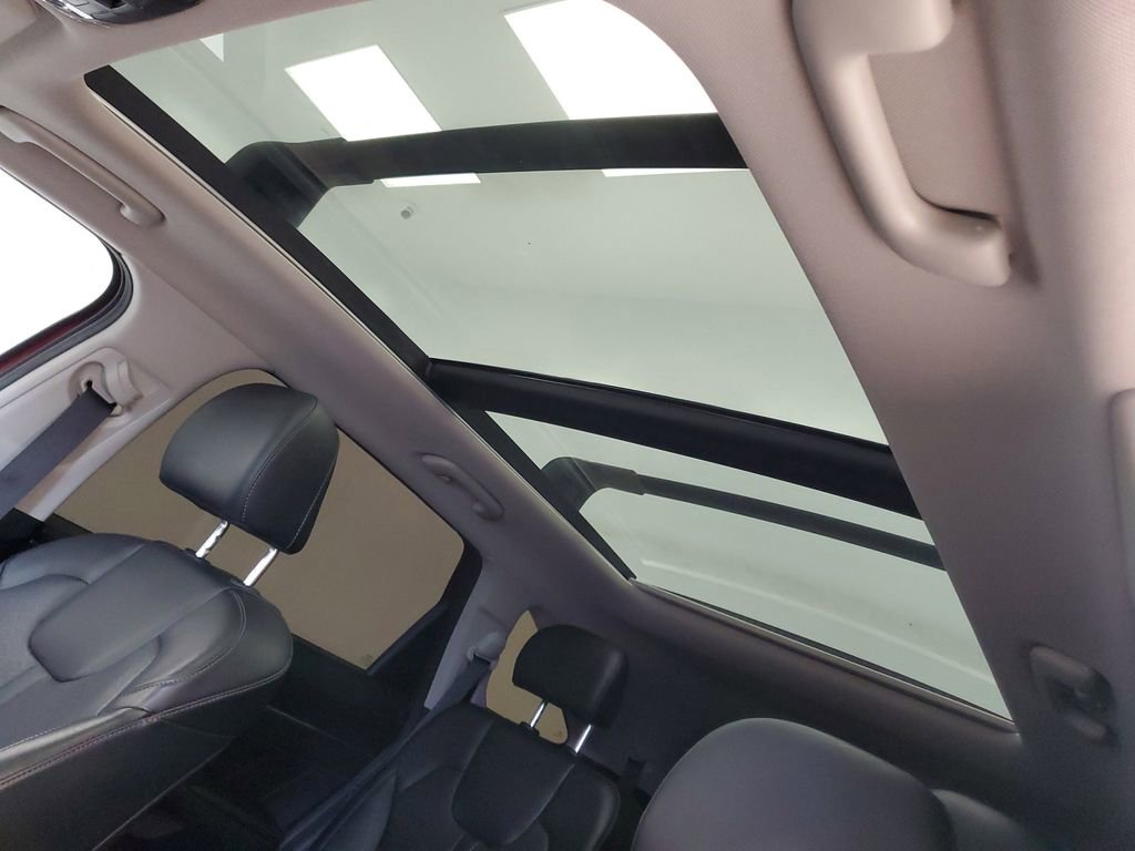 Used 2023 Kia Sorento SX image 24