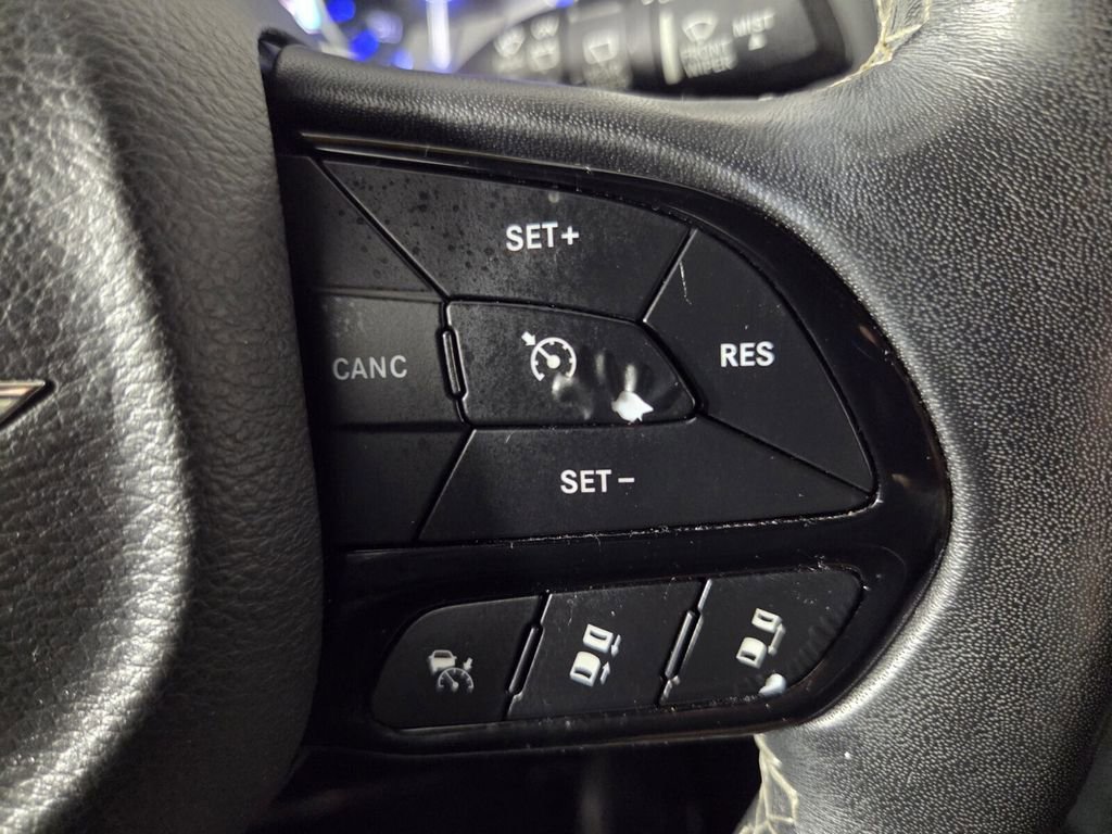 Certified 2020 Chrysler Pacifica Touring-L Plus w/ Advanced Safetytec Group FWD image 17