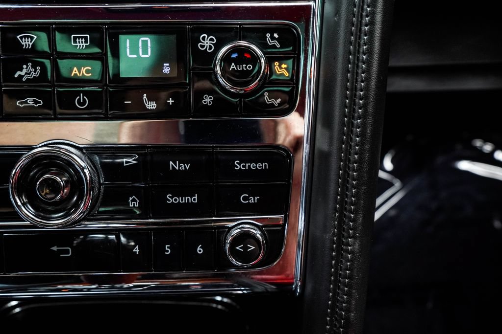 Used 2018 Bentley Mulsanne RWD image 30