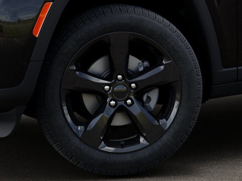 New 2026 Jeep Grand Cherokee Limited w/ Limited Altitude Package image 8