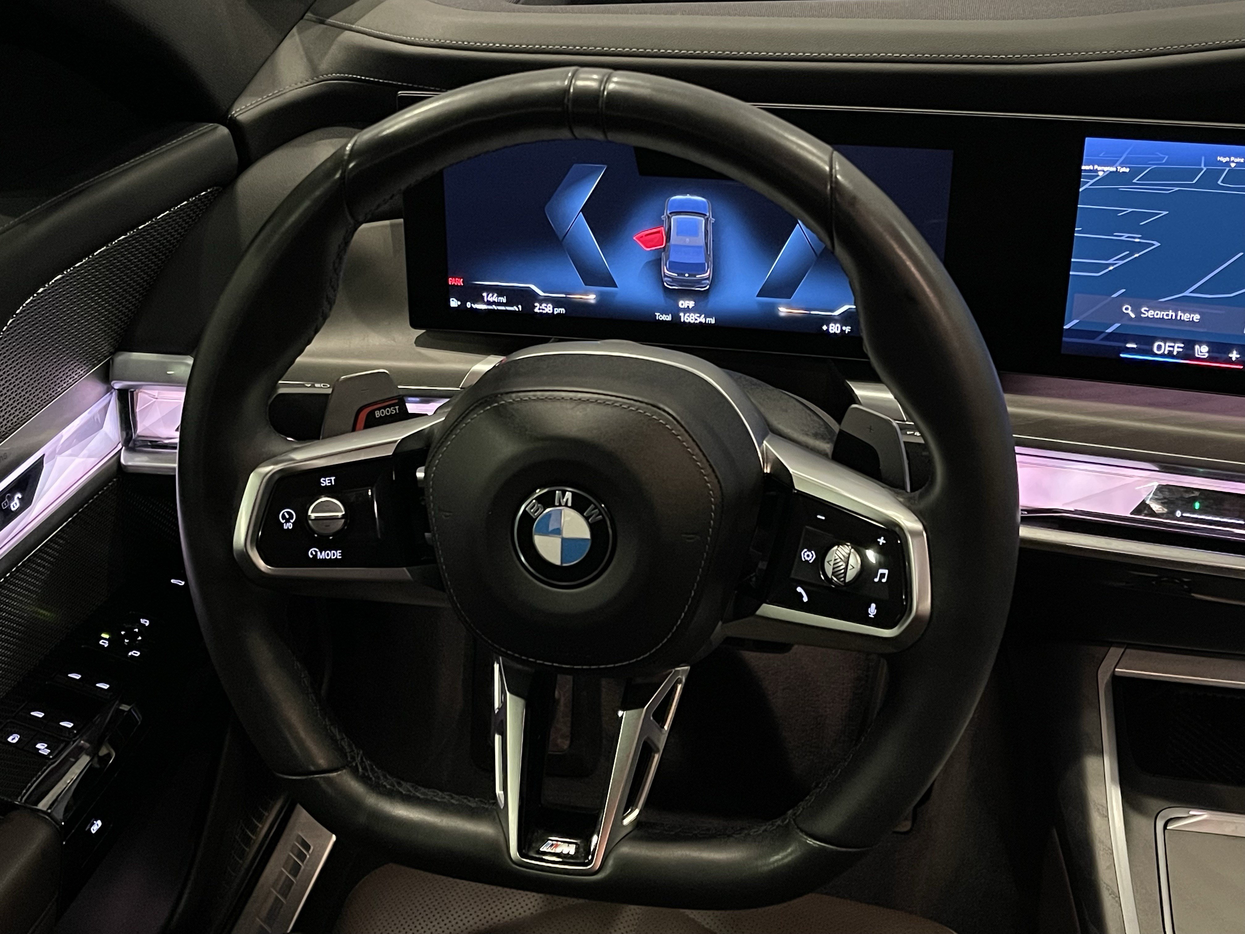 Used 2023 BMW 740i w/ Parking Assistance Package RWD image 19