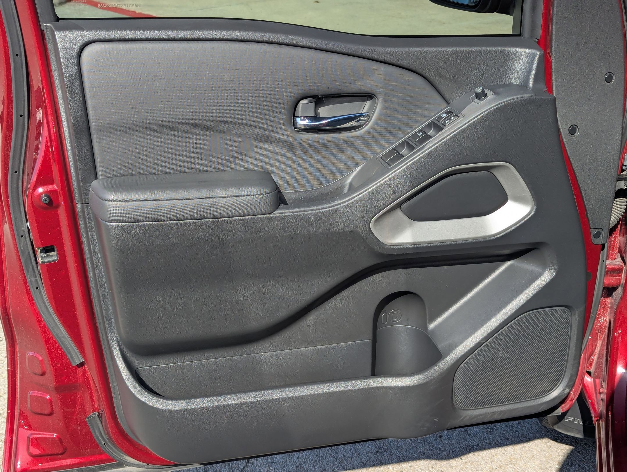 Used 2022 Nissan Frontier SV image 11