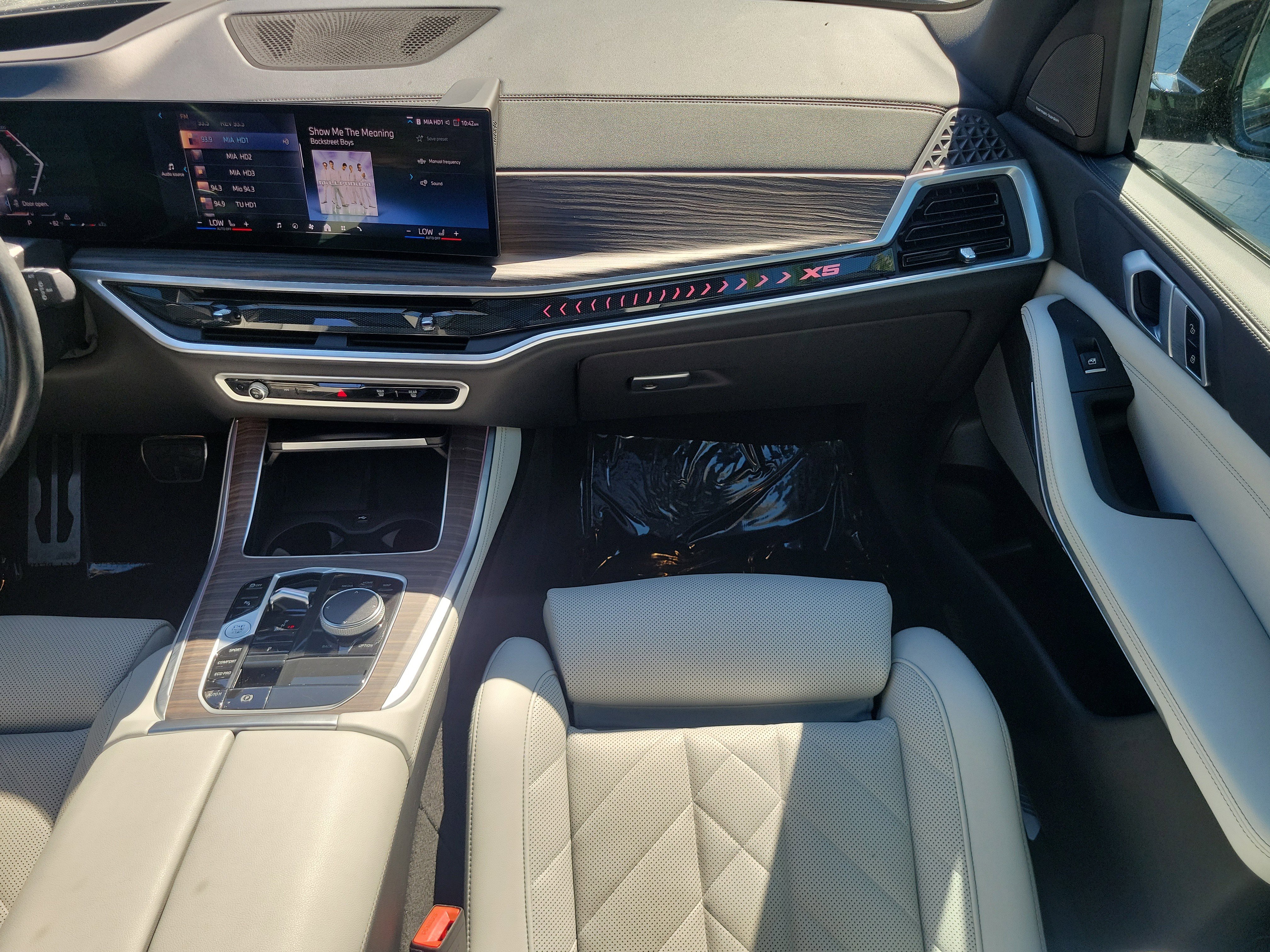 Certified 2024 BMW X5 sDrive40i w/ M Sport Package image 18