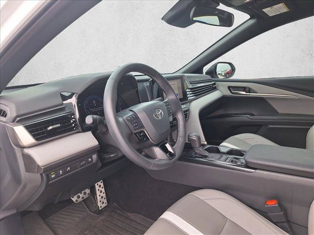 Used 2026 Toyota Camry SE FWD image 9