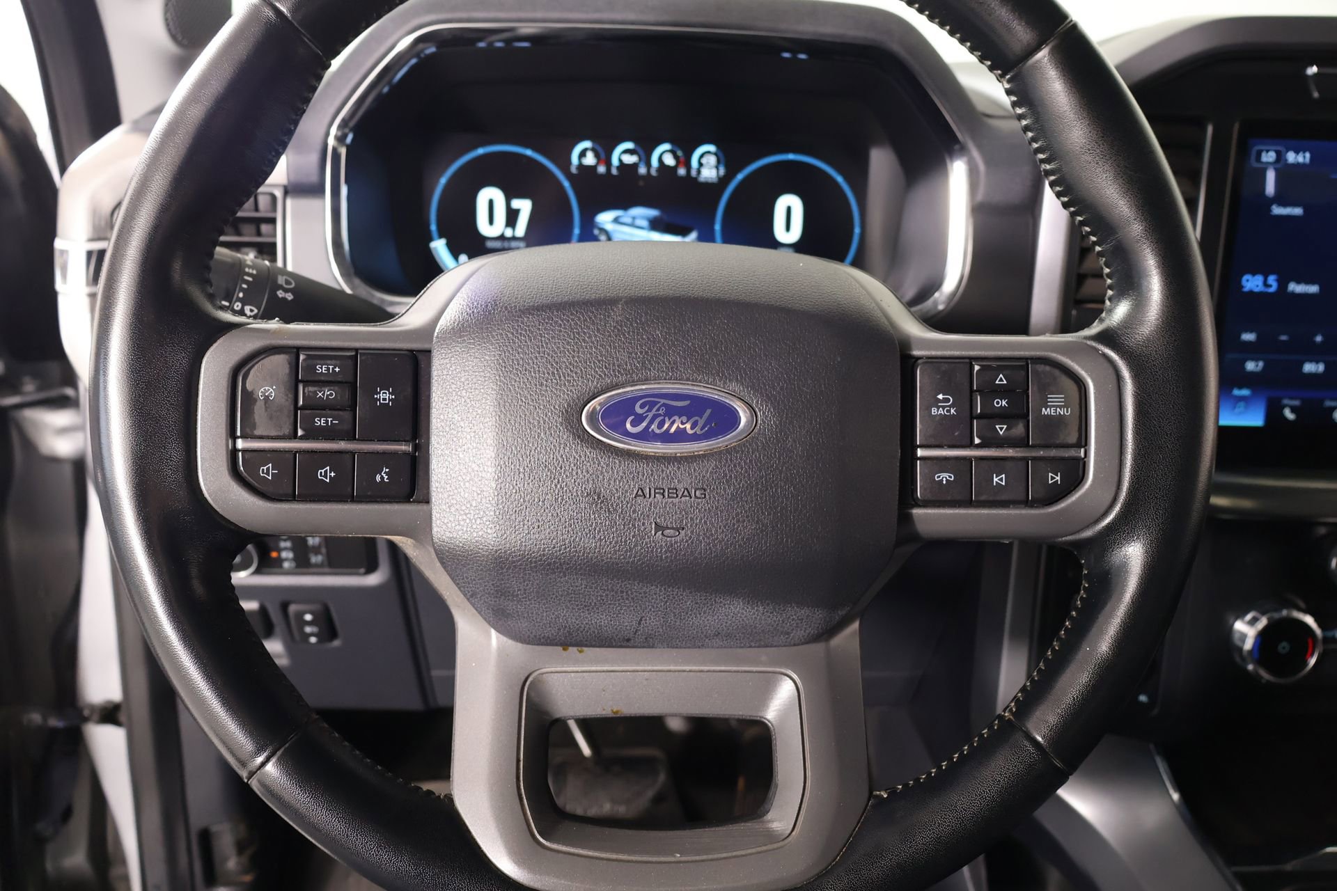 Used 2022 Ford F150 Lariat AWD/4WD image 3