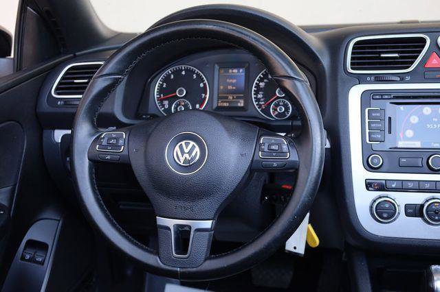 Used 2014 Volkswagen Eos Komfort FWD image 30