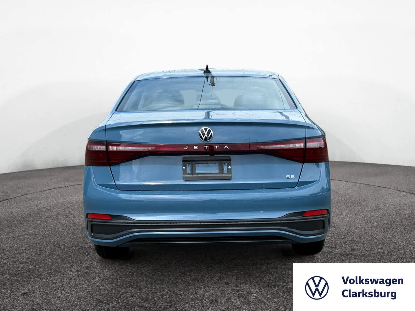 New 2025 Volkswagen Jetta SE image 4