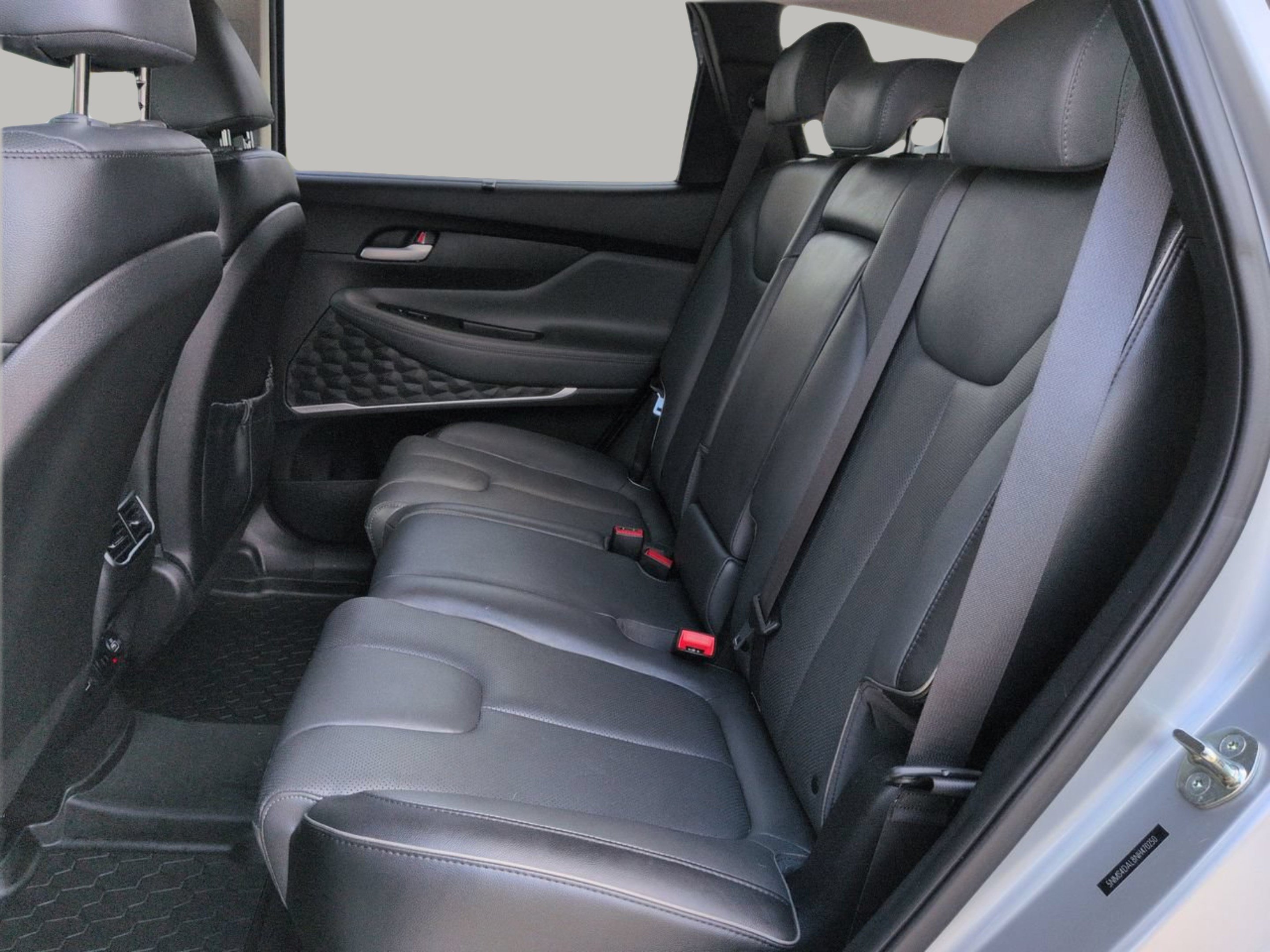 Used 2022 Hyundai Santa Fe Limited w/ Winter Weather Package AWD/4WD image 19