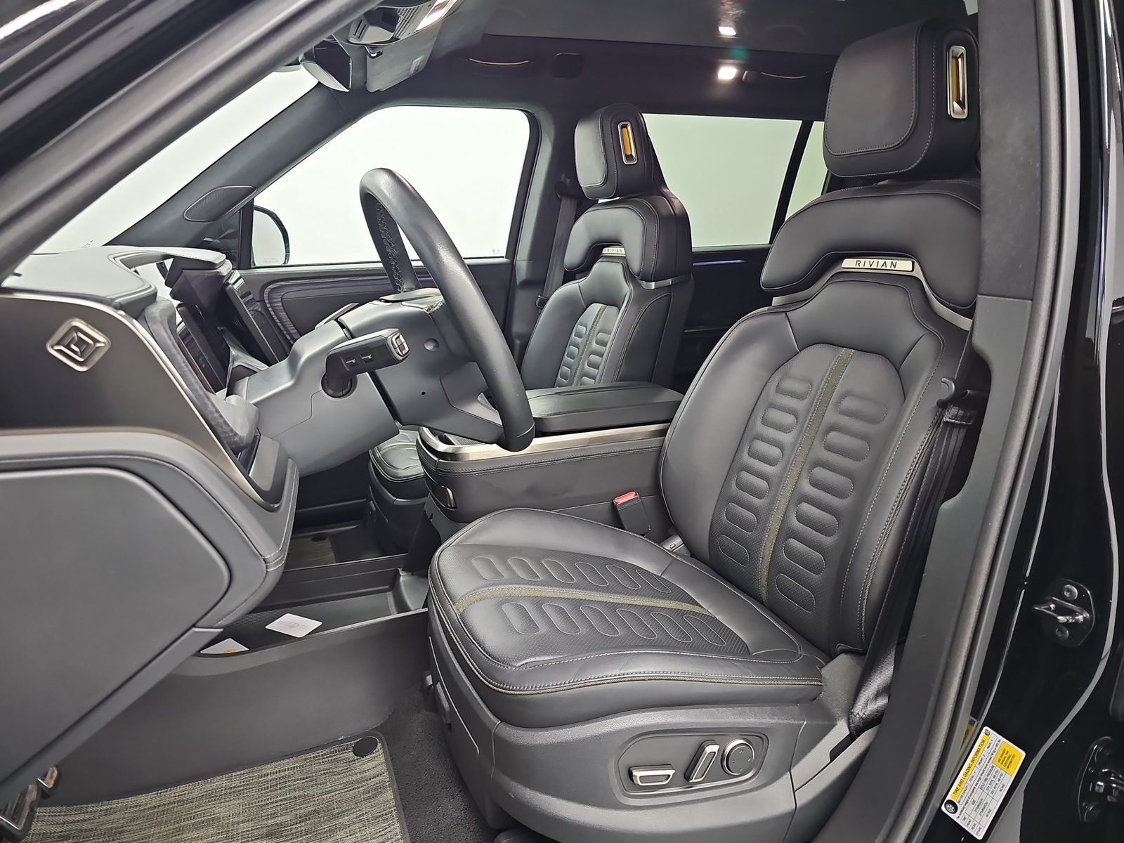 Used 2023 Rivian R1S Adventure Quad AWD/4WD image 20