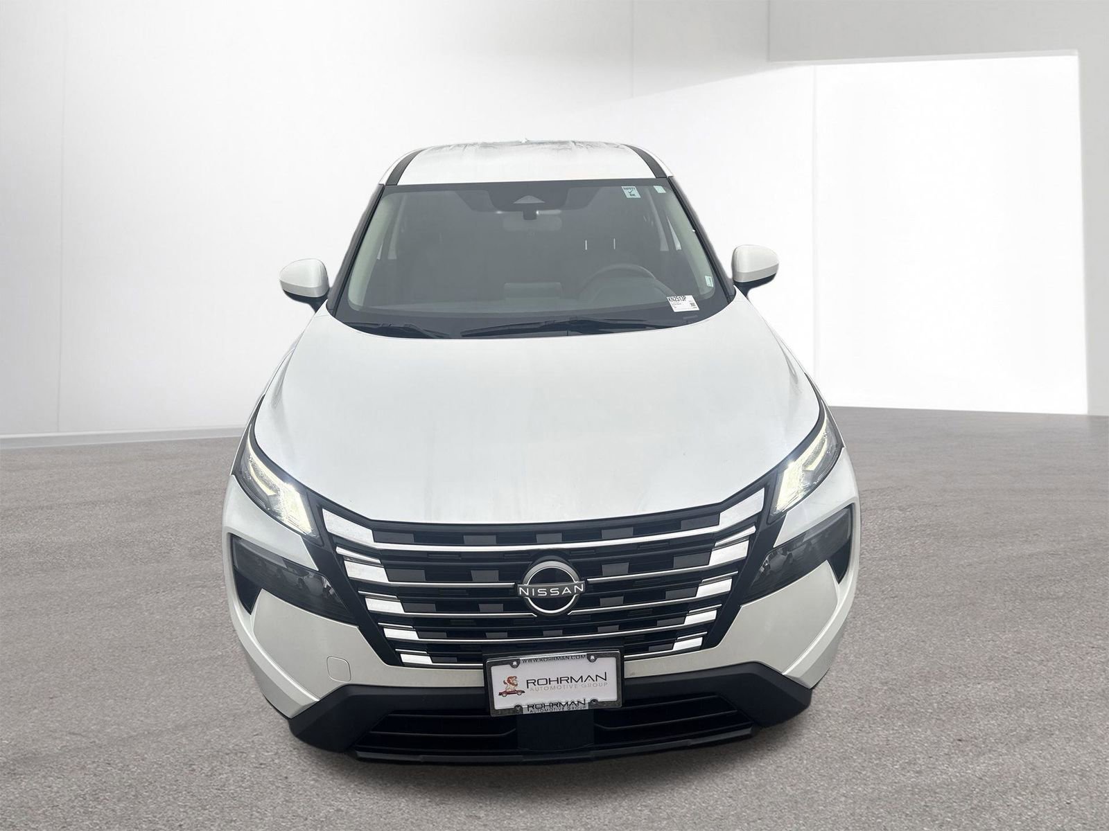 Used 2024 Nissan Rogue SV image 36