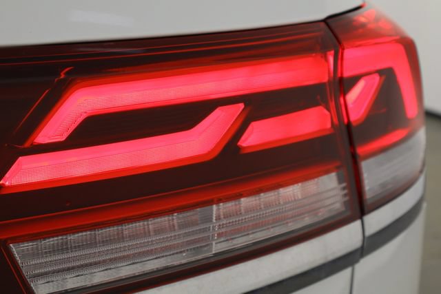 Used 2025 Volkswagen Atlas Cross Sport SE FWD image 33