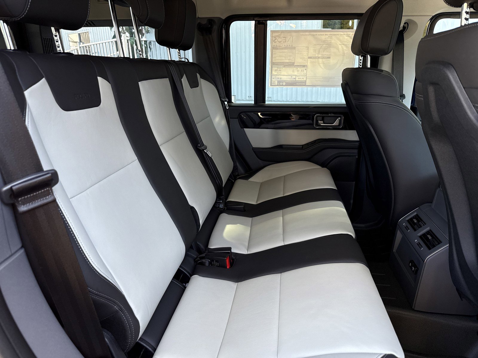 New 2025 INEOS Grenadier Fieldmaster Edition AWD/4WD image 29