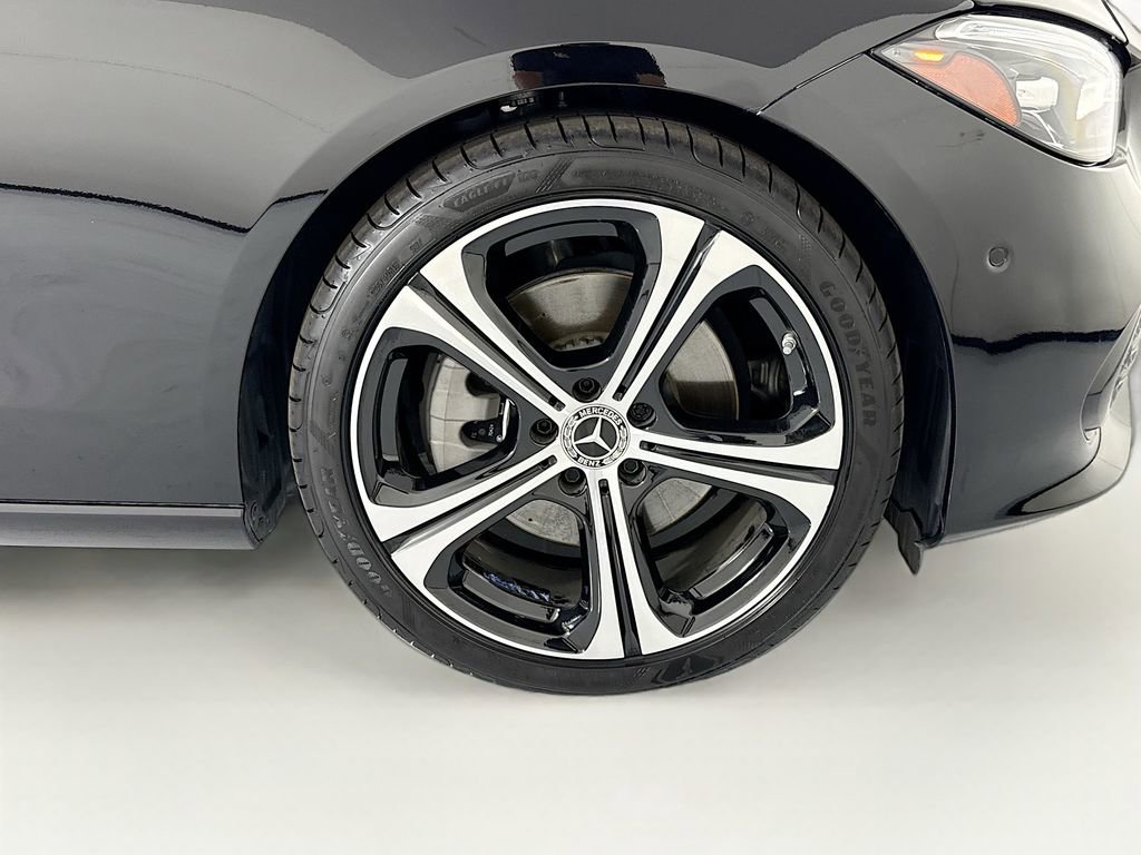 Certified 2025 Mercedes-Benz C 300 Sedan image 32