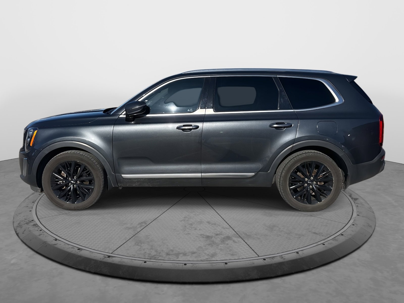 Used 2022 Kia Telluride SX w/ SX Prestige Package image 5