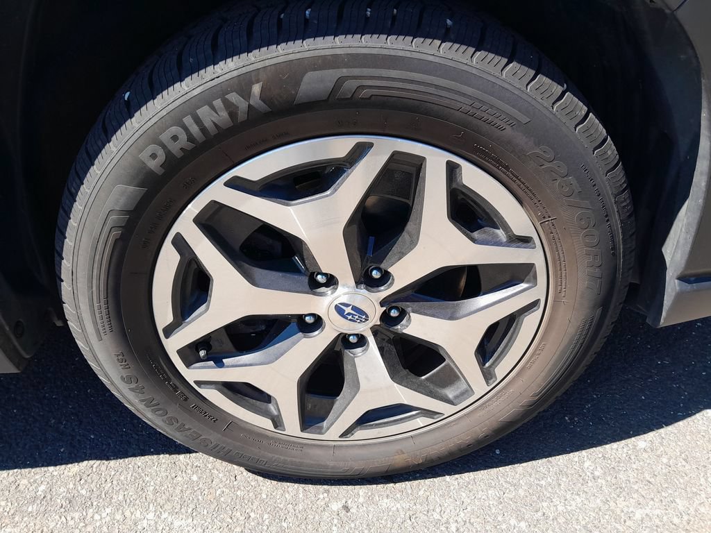 Used 2022 Subaru Forester Premium AWD/4WD image 41