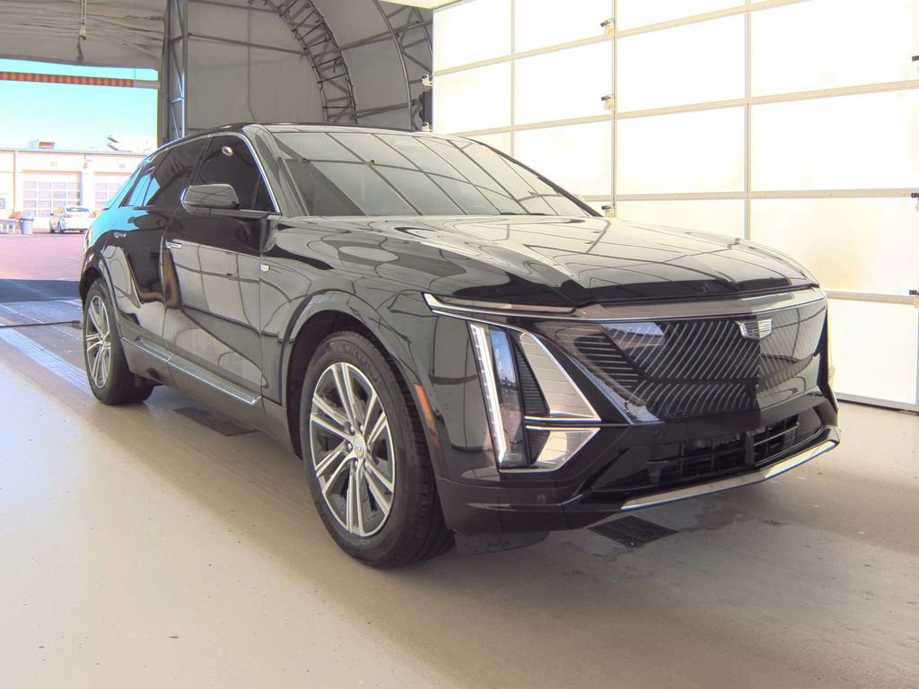 Used 2024 Cadillac Lyriq Luxury