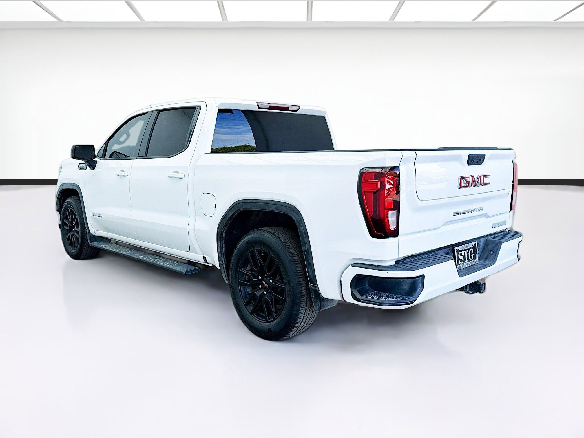 Used 2022 GMC Sierra 1500 Elevation image 6