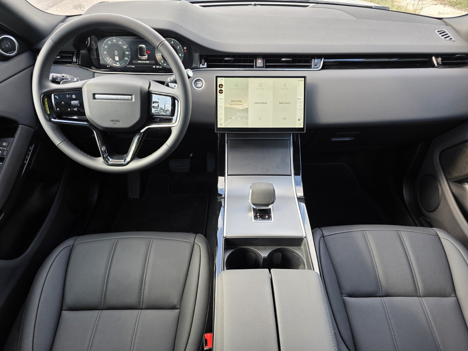 New 2026 Land Rover Range Rover Evoque S AWD/4WD image 4