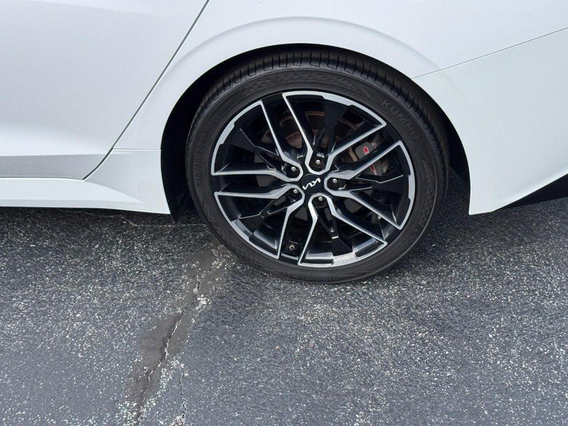 Used 2022 Kia K5 GT w/ GT1 Package FWD image 8