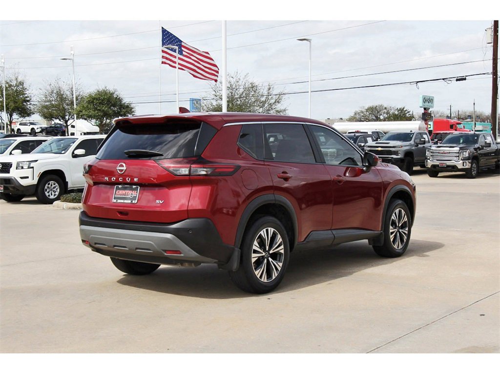 Used 2023 Nissan Rogue SV image 6