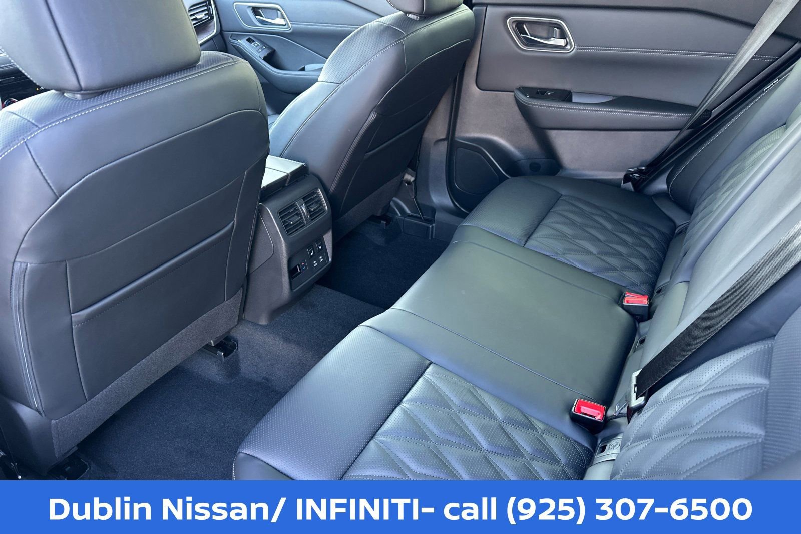 New 2026 Nissan Rogue Platinum w/ Tech Package AWD/4WD image 14