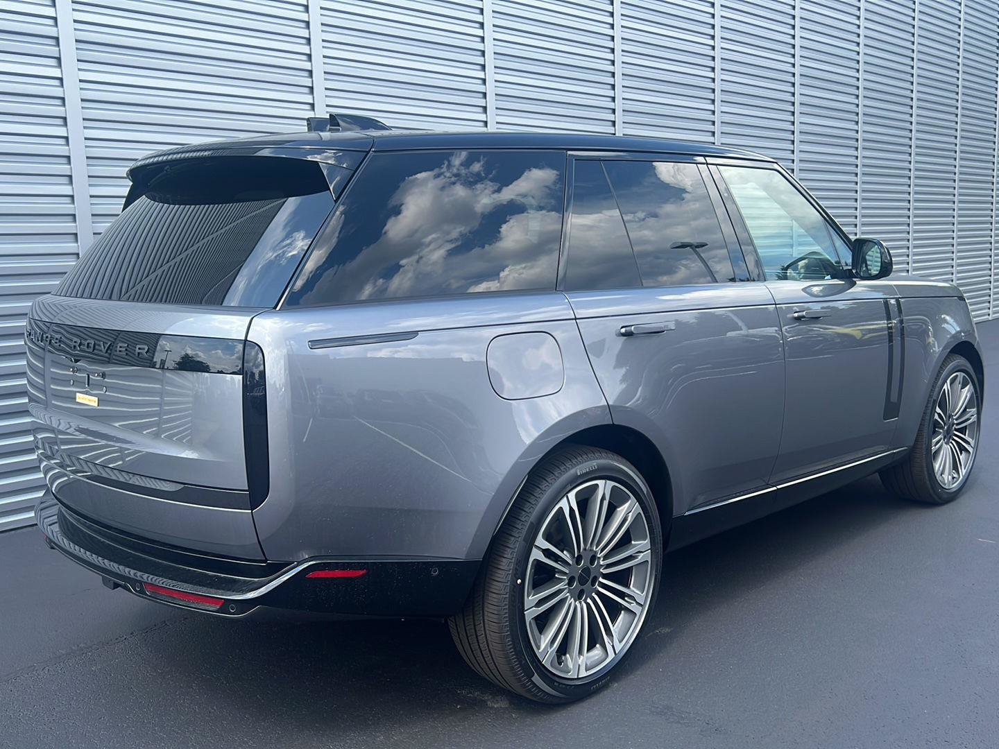 New 2026 Land Rover Range Rover SE AWD/4WD image 5