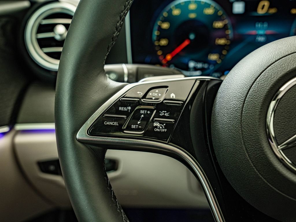 Certified 2022 Mercedes-Benz E 450 4MATIC Sedan image 18