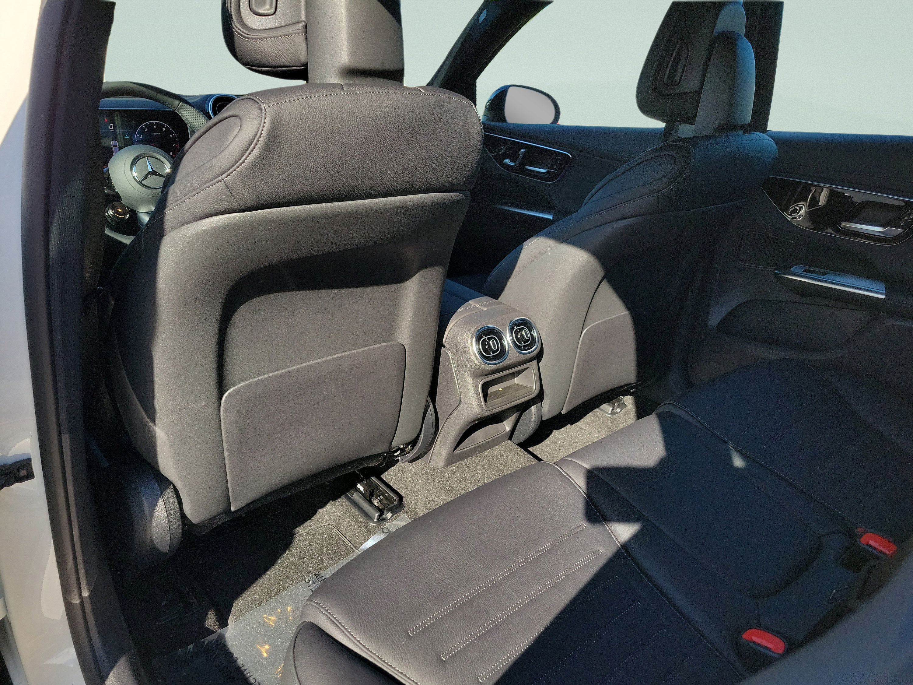 Certified 2026 Mercedes-Benz GLC 43 AMG 4MATIC image 17