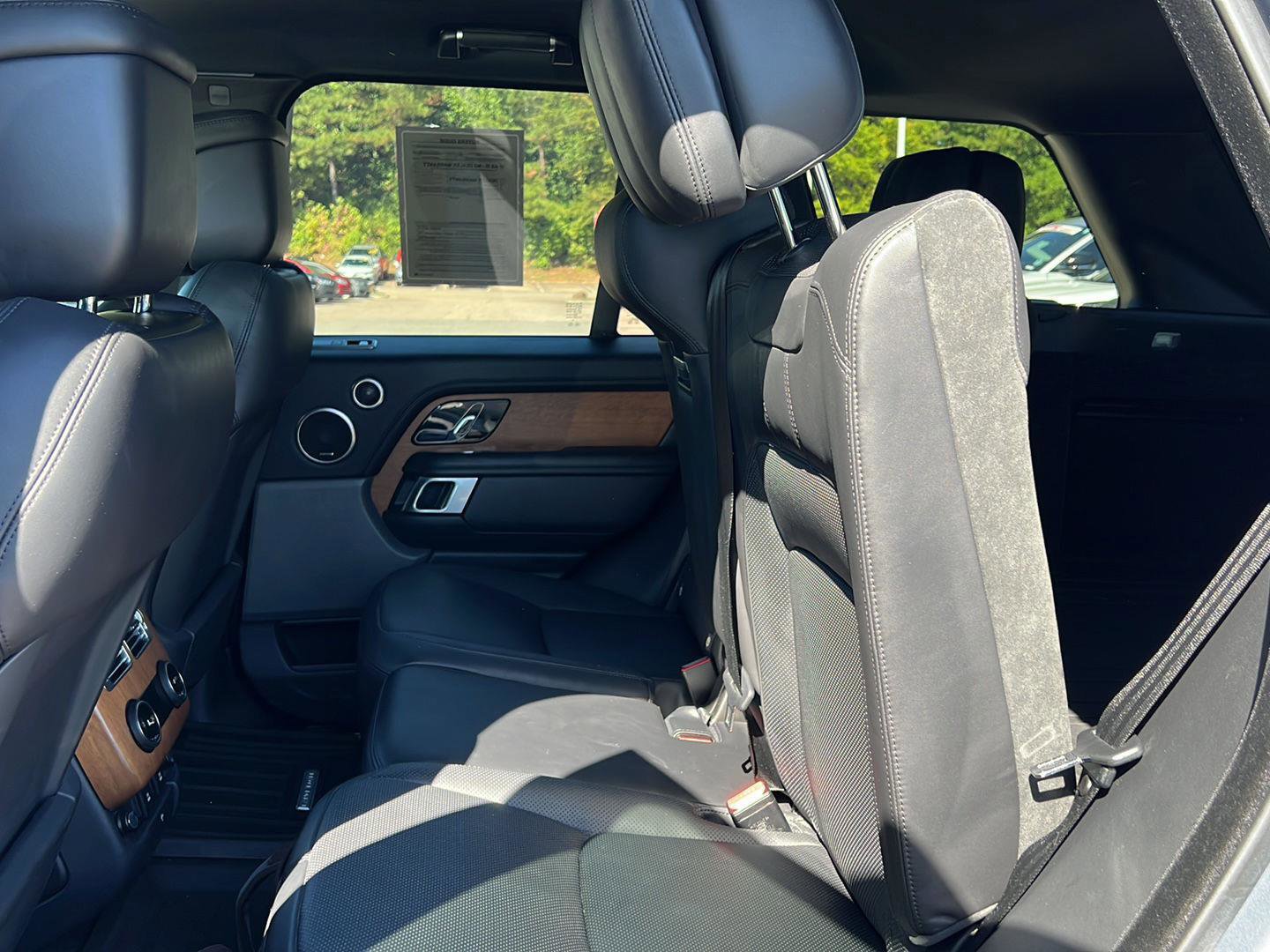 Used 2020 Land Rover Range Rover HSE image 39