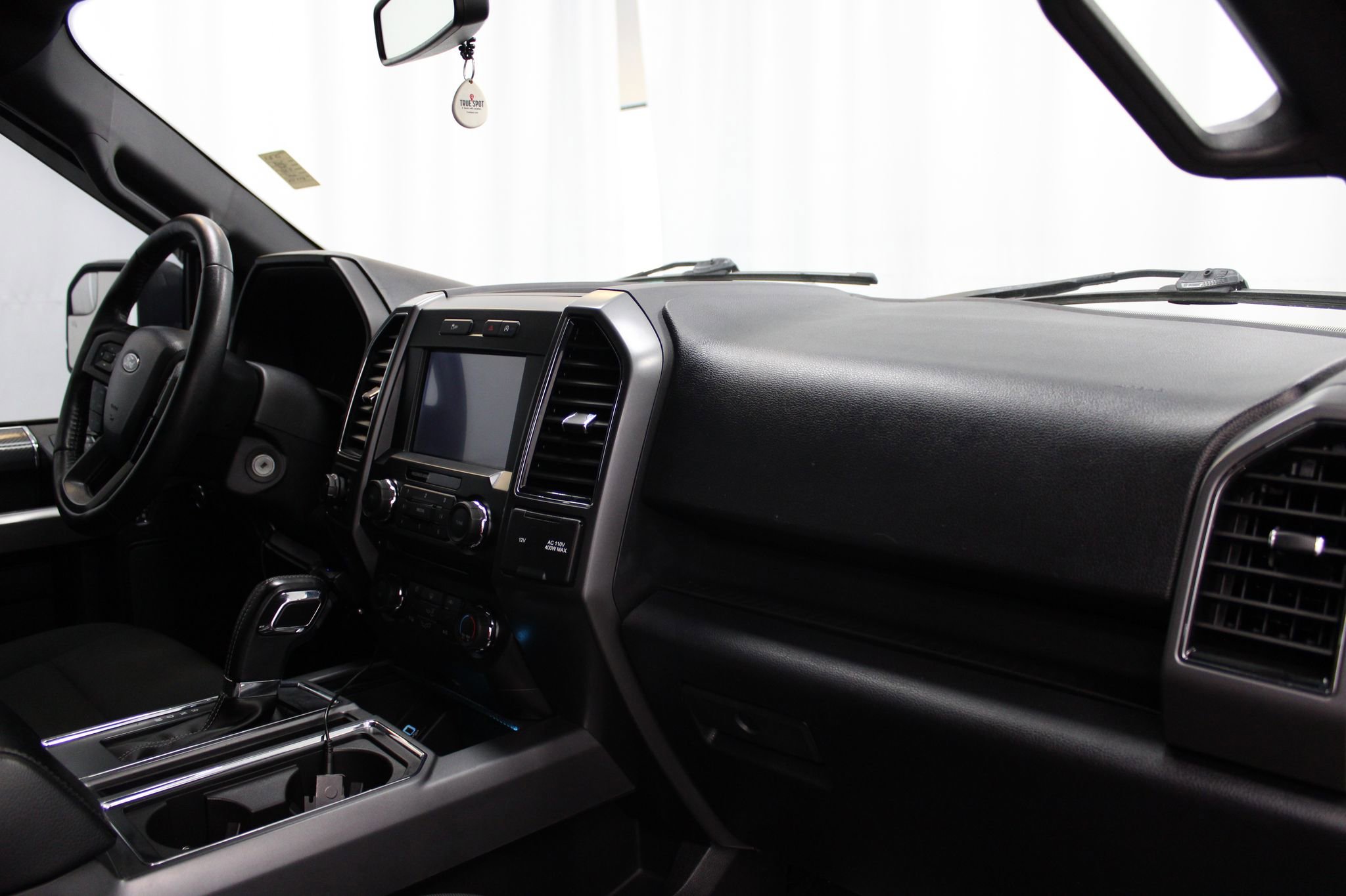 Used 2018 Ford F150 XLT w/ Equipment Group 302A Luxury image 23