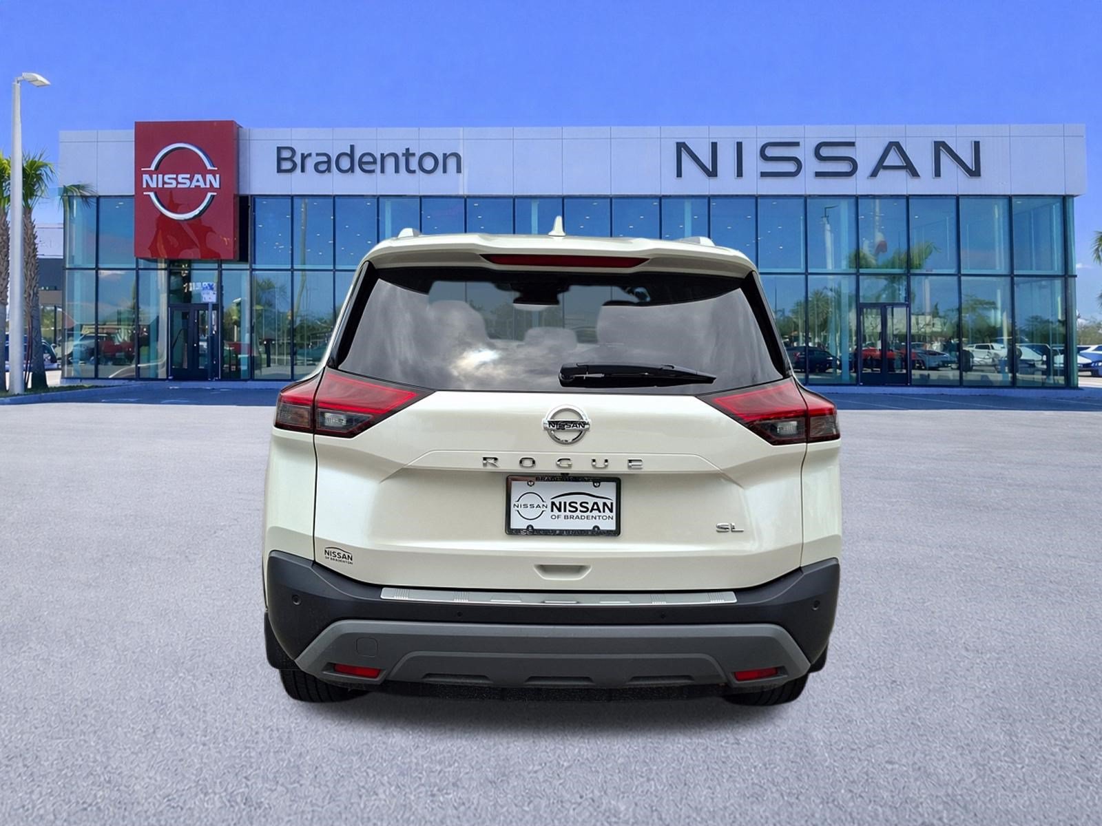 Certified 2021 Nissan Rogue SL FWD image 6