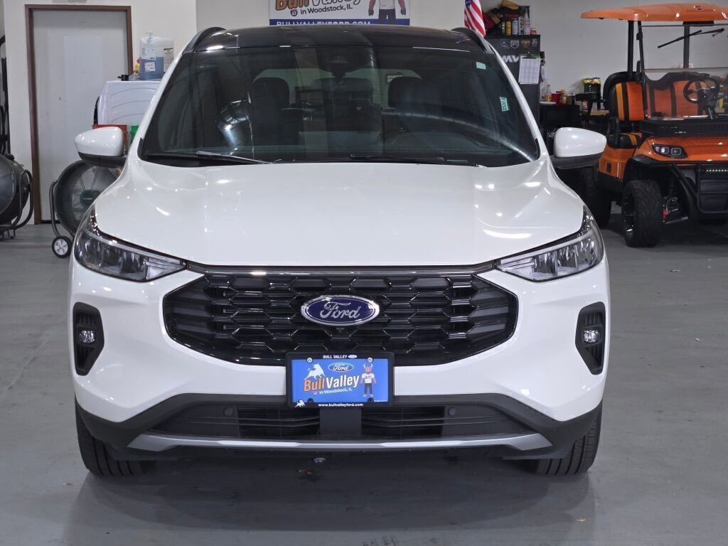 New 2025 Ford Escape ST-Line Elite w/ Tech Pack #2 image 3