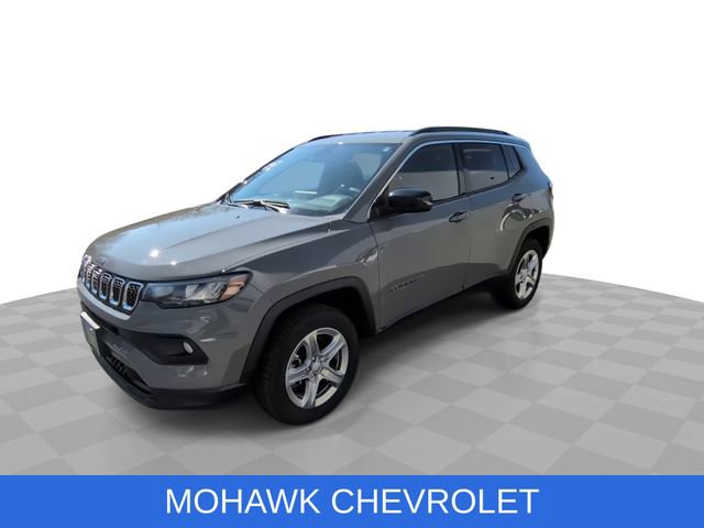 Used 2023 Jeep Compass Latitude AWD/4WD image 4