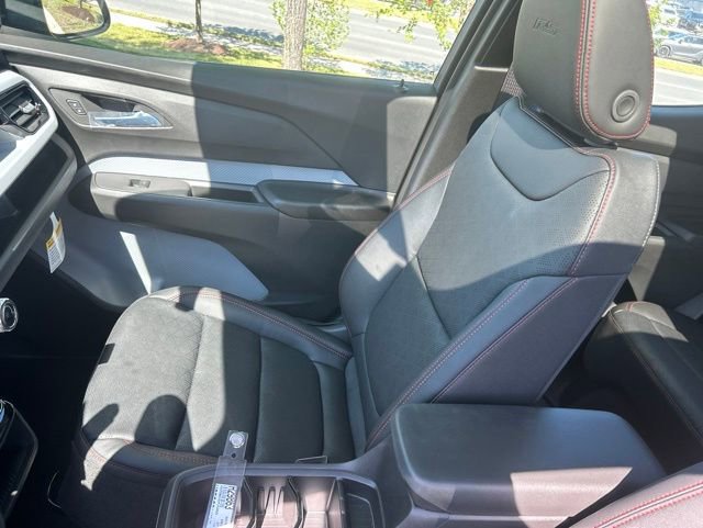 New 2027 Chevrolet Bolt RS FWD image 14