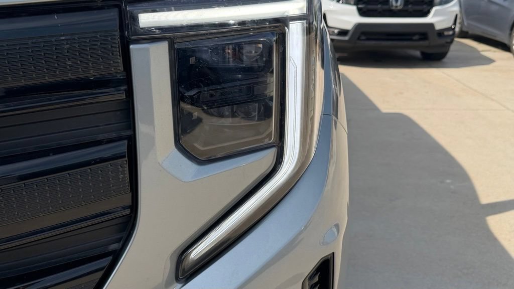 Used 2024 GMC Sierra 1500 Elevation AWD/4WD image 9