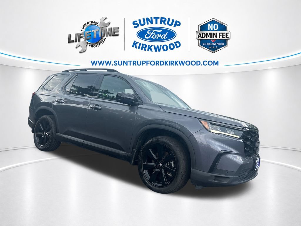 Used 2025 Honda Pilot Black Edition image 9