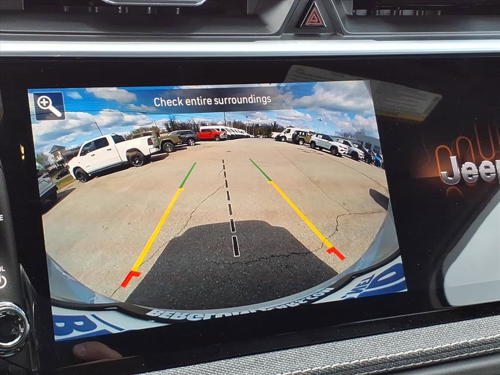 New 2026 Jeep Cherokee Laredo image 24