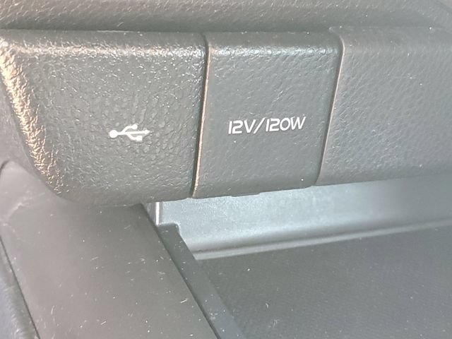 Used 2022 Toyota Camry SE FWD image 27