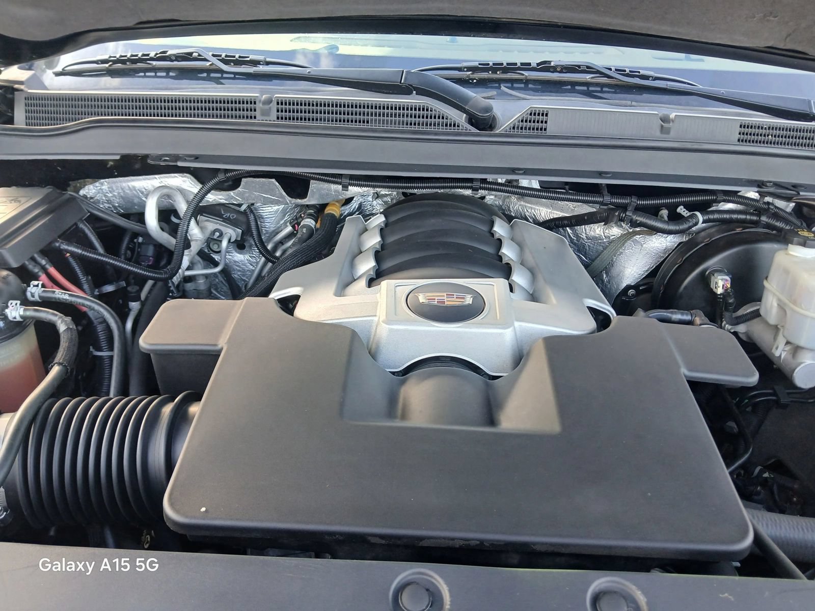 Used 2016 Cadillac Escalade Platinum RWD image 24