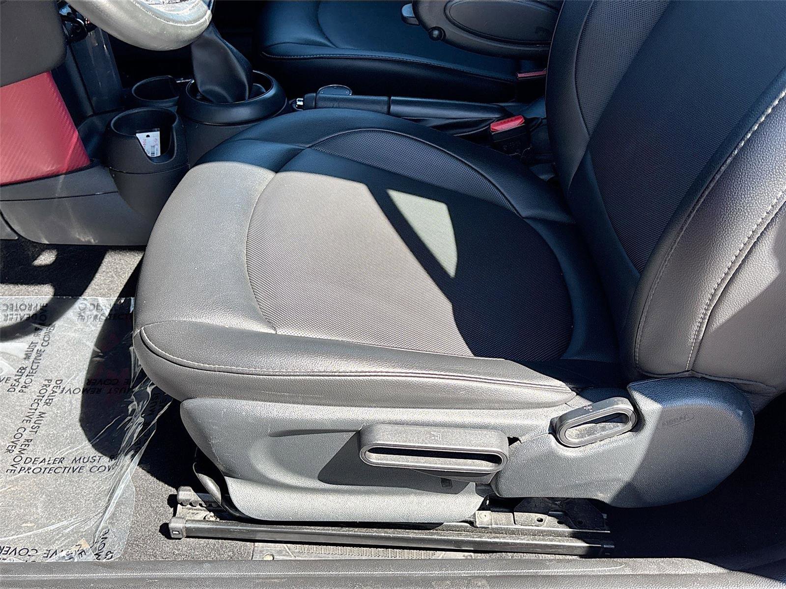 Used 2019 MINI Cooper Convertible image 18