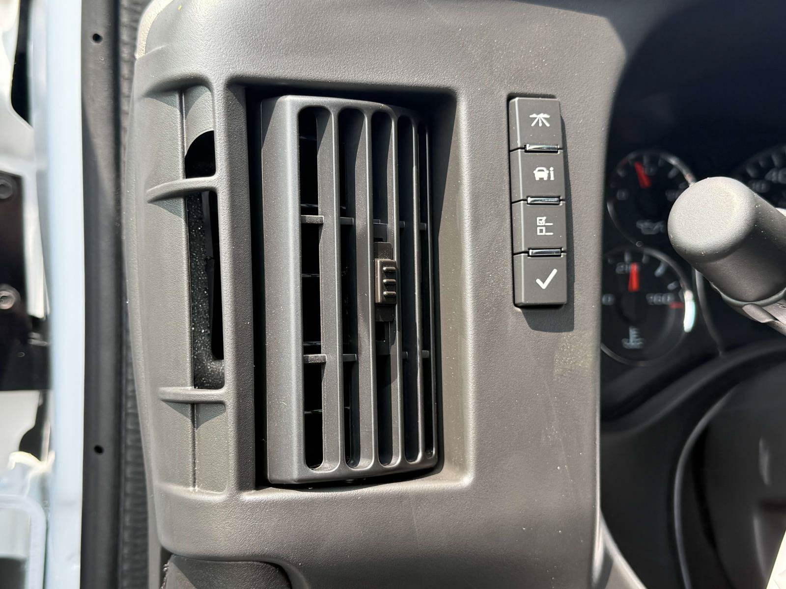 New 2025 Chevrolet Express 3500 Extended RWD image 24