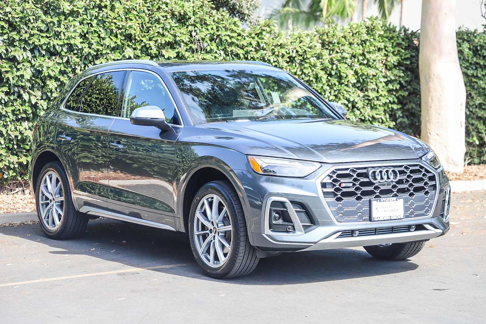 Used 2022 Audi SQ5 Premium Plus AWD/4WD image 3
