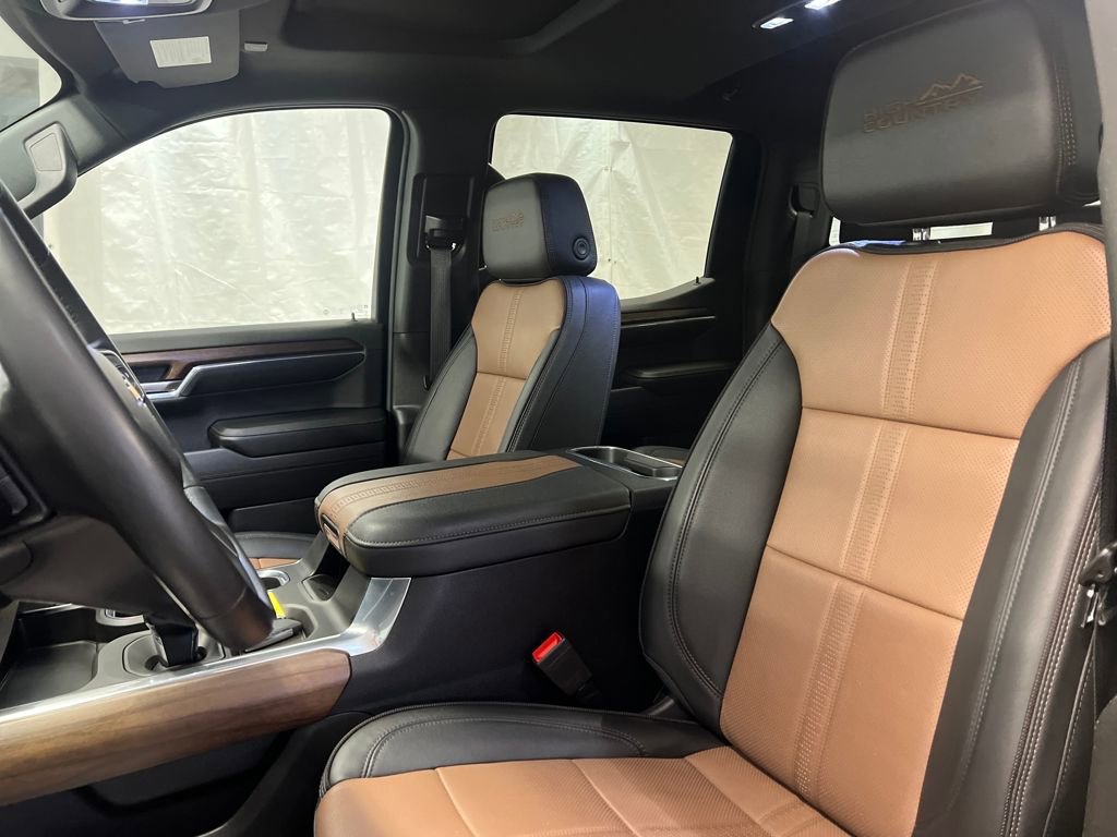 Used 2023 Chevrolet Silverado 1500 High Country w/ High Country Premium Package image 19