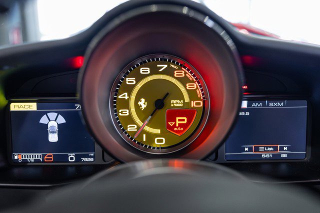 Used 2018 Ferrari 488 Spider image 34