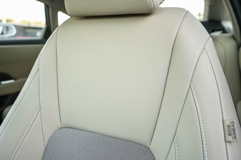 Used 2020 Honda Clarity Plug-In Hybrid image 24