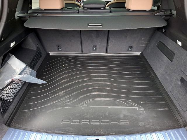 Certified 2026 Porsche Cayenne AWD/4WD image 33