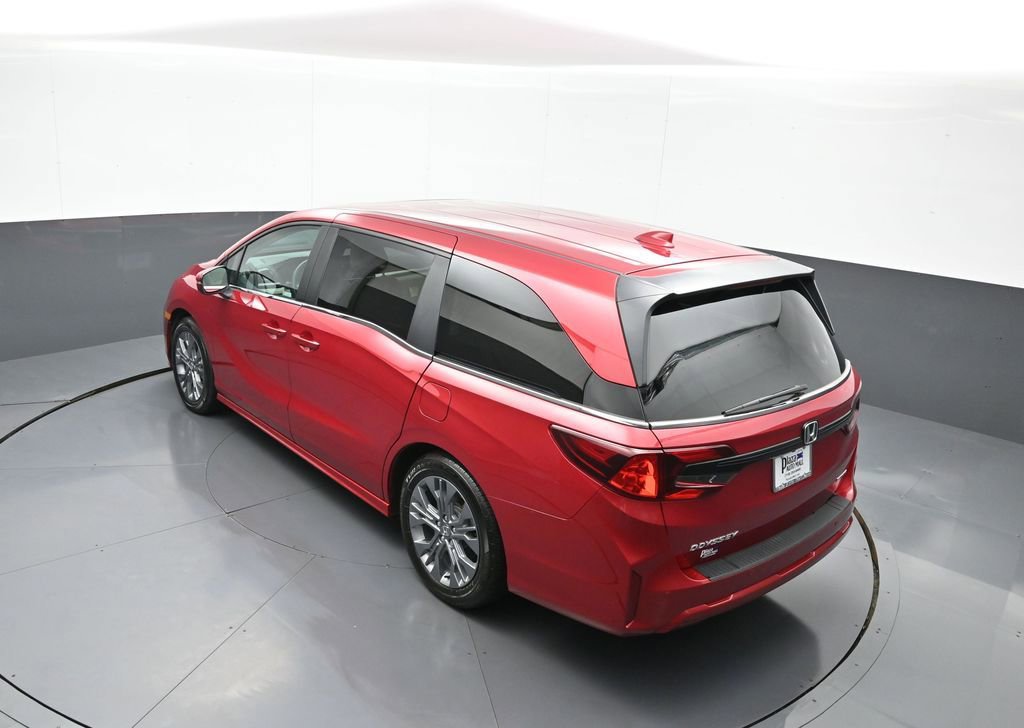 Used 2025 Honda Odyssey Touring image 44