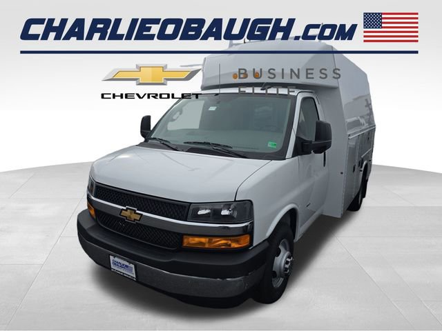 New 2025 Chevrolet Express 3500 w/ Power Convenience Package