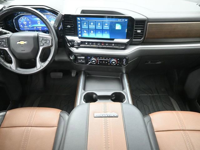 Used 2025 Chevrolet Silverado 2500 High Country w/ Technology Package AWD/4WD image 22