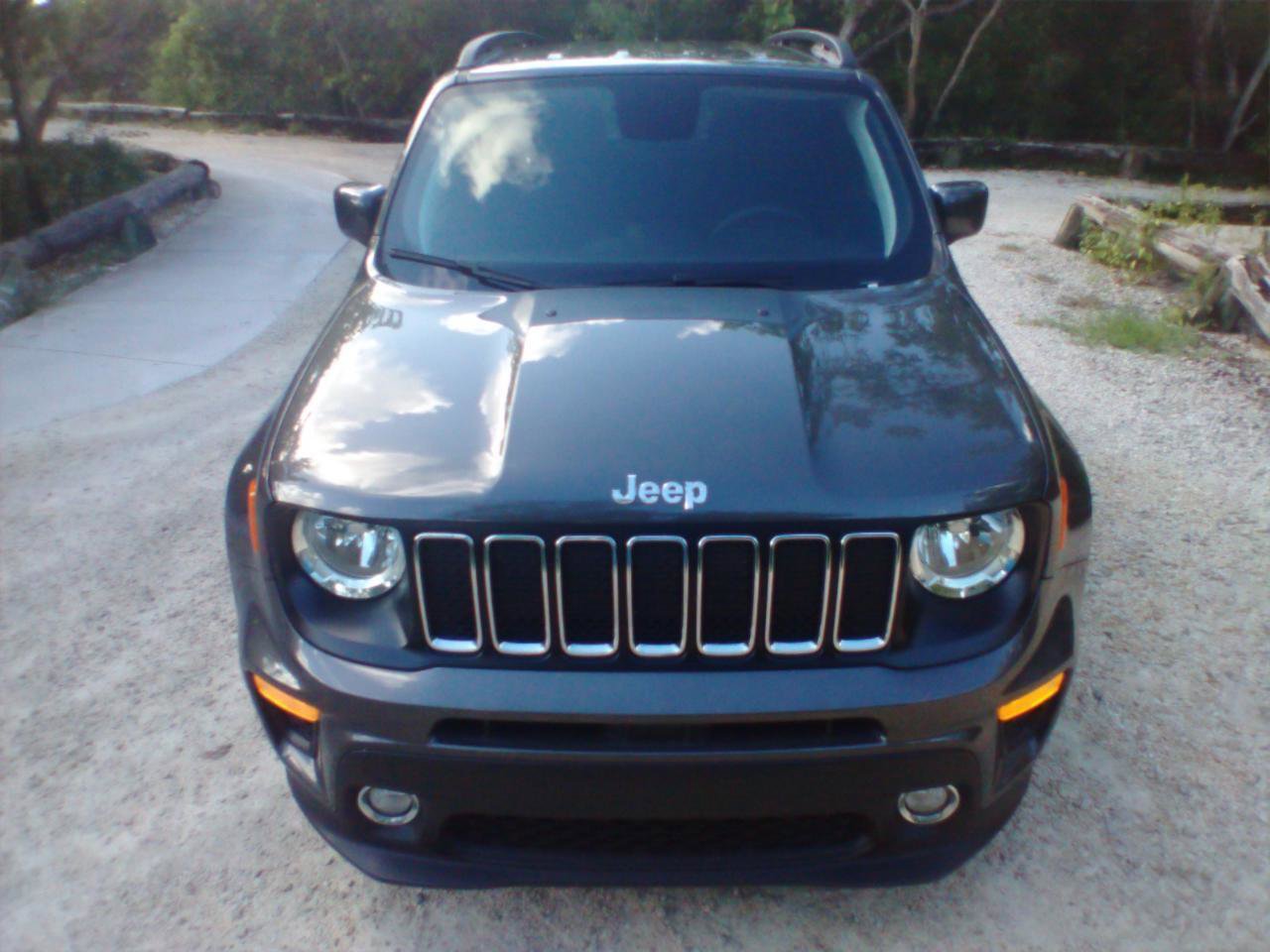 Used 2020 Jeep Renegade Latitude image 7